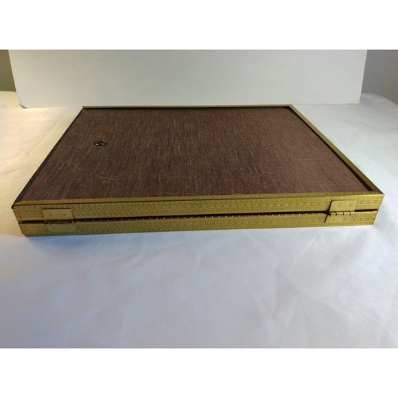 Vintage Bi-Fold Photo Picture Frame Double Hinge 8x10 Gold Tone Brass Metal - Picture 8 of 9